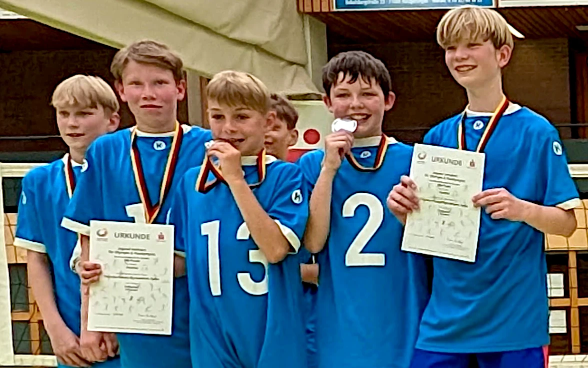 Bild 1: THG-Volleyballer erreichen das Landesfinale!
