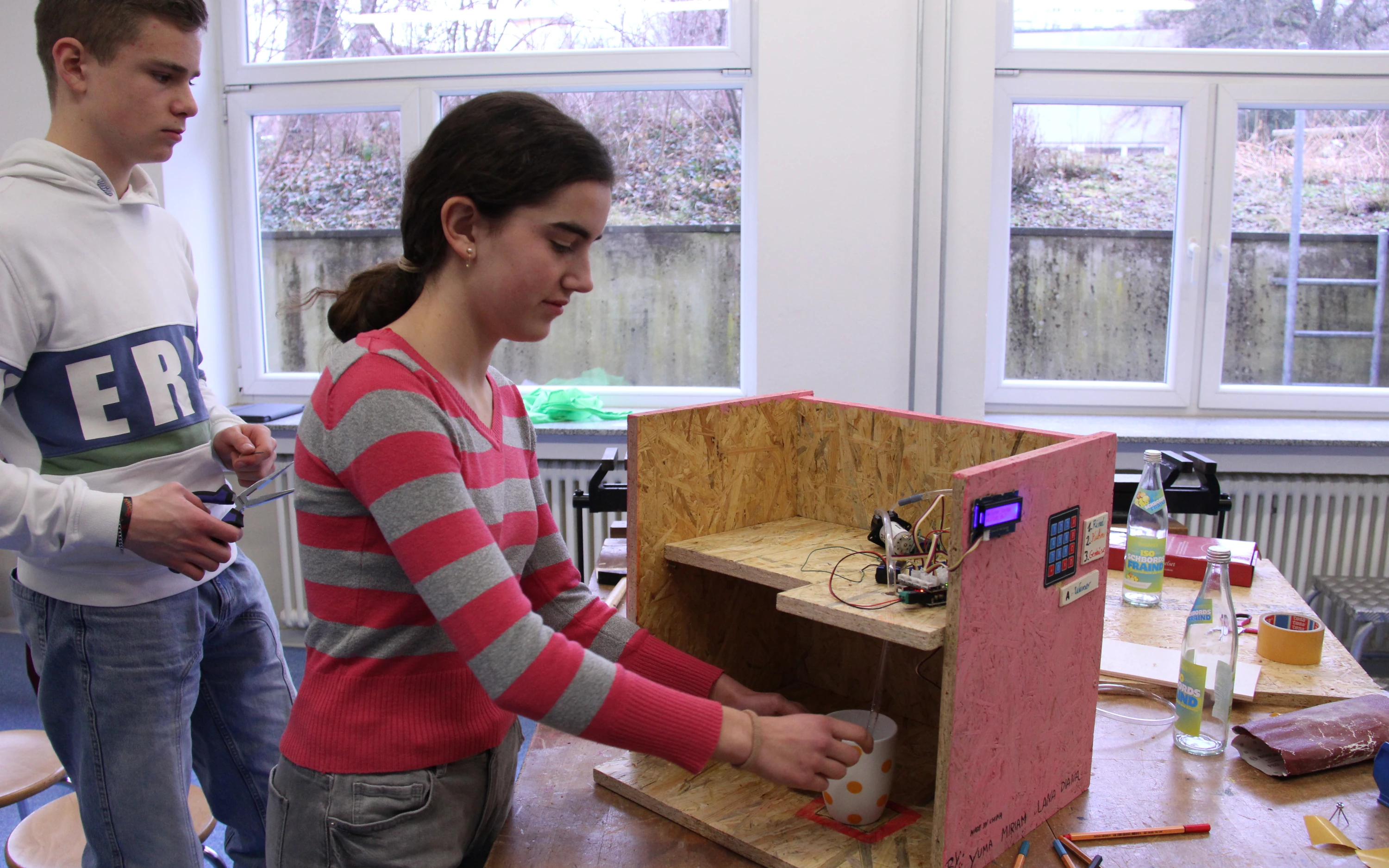 Bild 1: Tüftelwerkstatt am Theodor-Heuss-Gymnasium in Kooperation mit der Hochschule Aalen