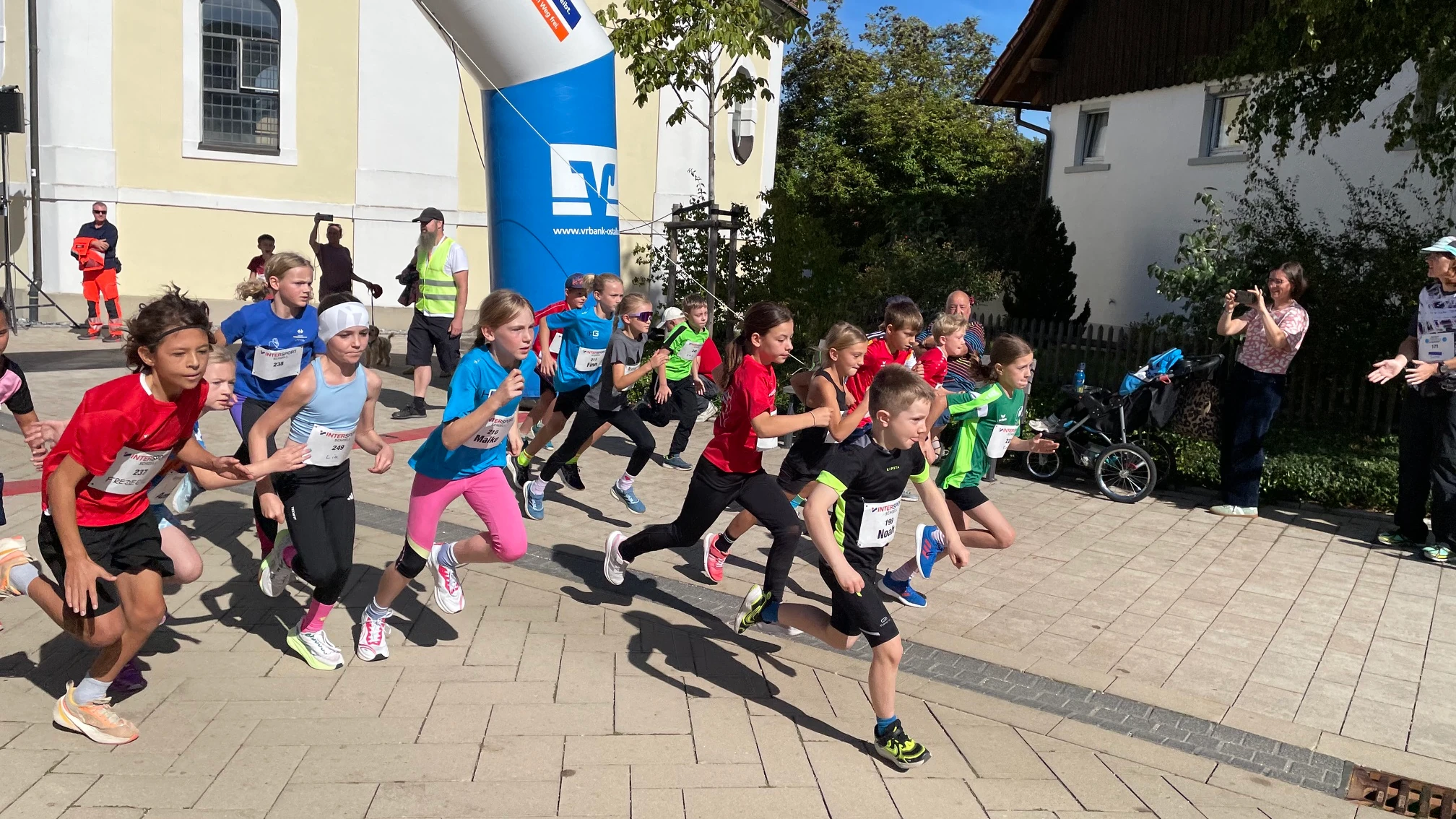 Bild 2: Erfolgreiche 1. Etappe des Laufcups am THG Aalen